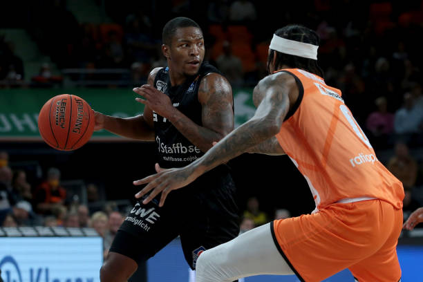 乐部财务战 乐部财务战